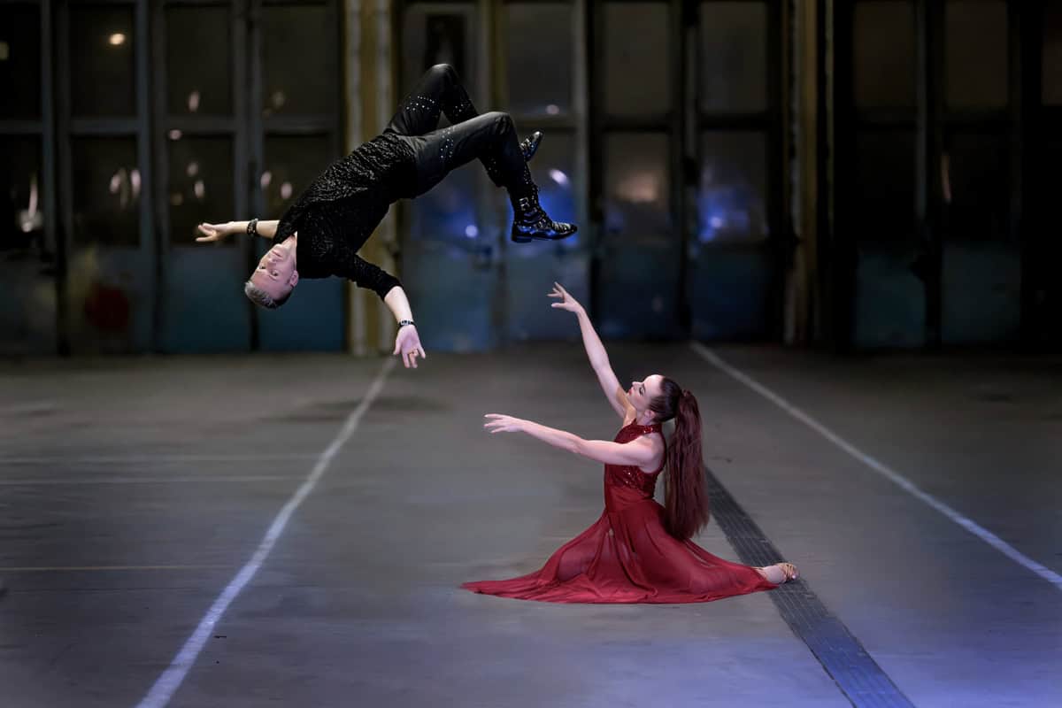 Flying Rig Stage Illusion